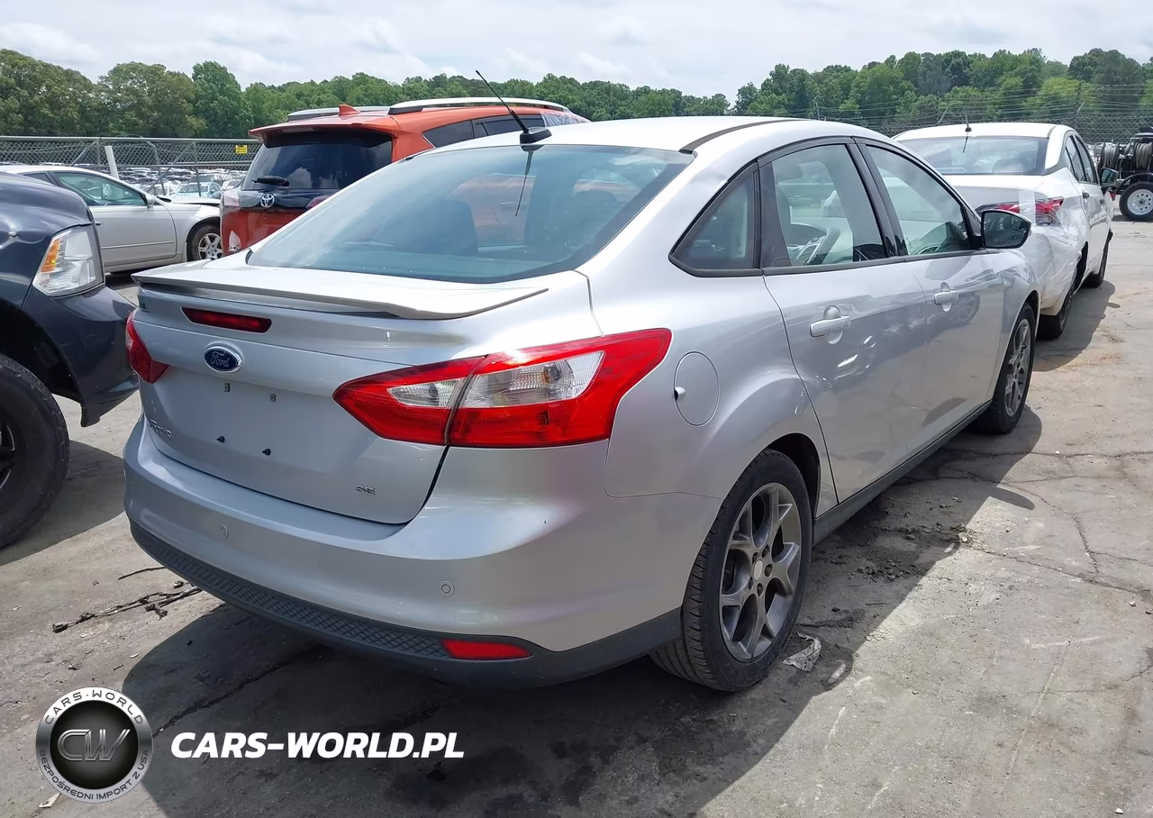 2013 Ford Focus Se VIN:1FADP3F20DL258276 - 4