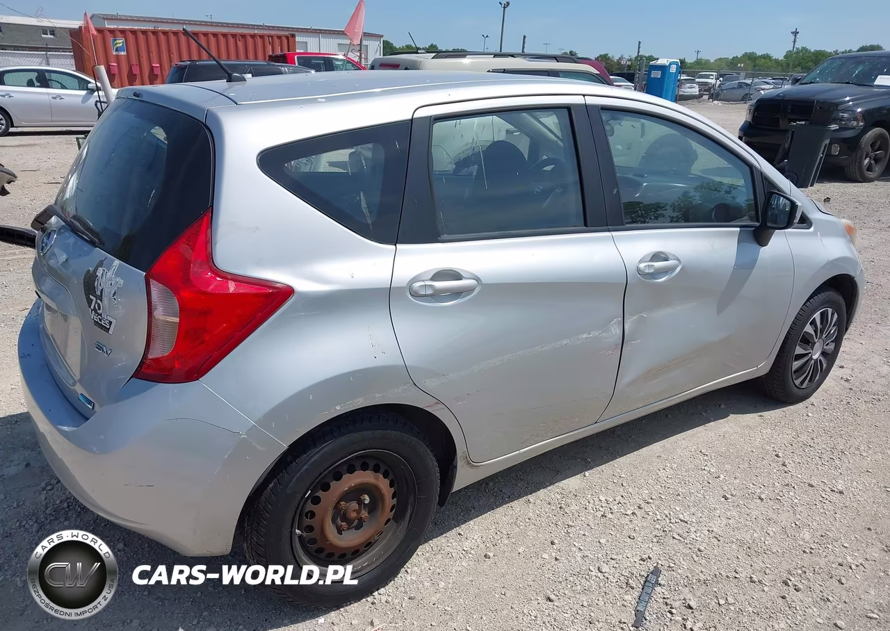 2015 Nissan Versa Note S (Sr)-S Plus-Sl-Sr-Sv VIN:3N1CE2CPXFL420611 - 4