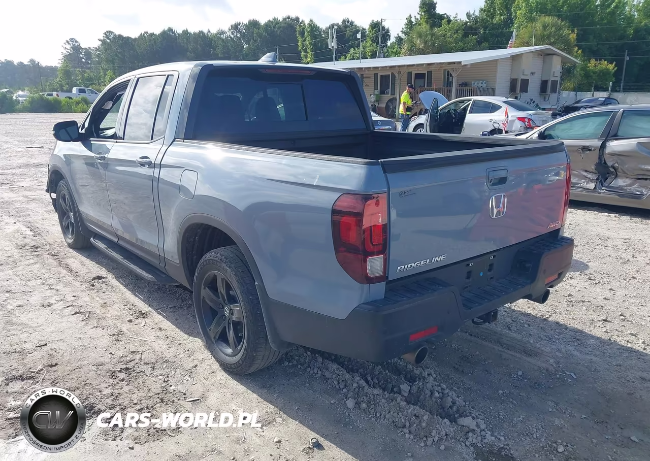 2022 Honda Ridgeline Black Edition VIN:5FPYK3F87NB034741 - 3