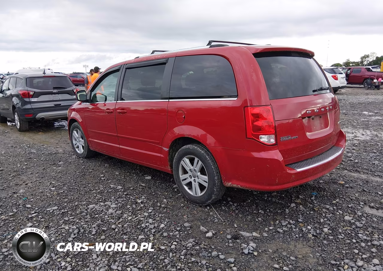 2013 Dodge Grand Caravan Crew VIN:2C4RDGDG1DR772384 - 3