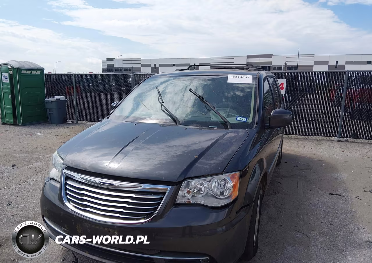 2016 Chrysler Town & Country Touring VIN:2C4RC1BG7GR213459 - 6