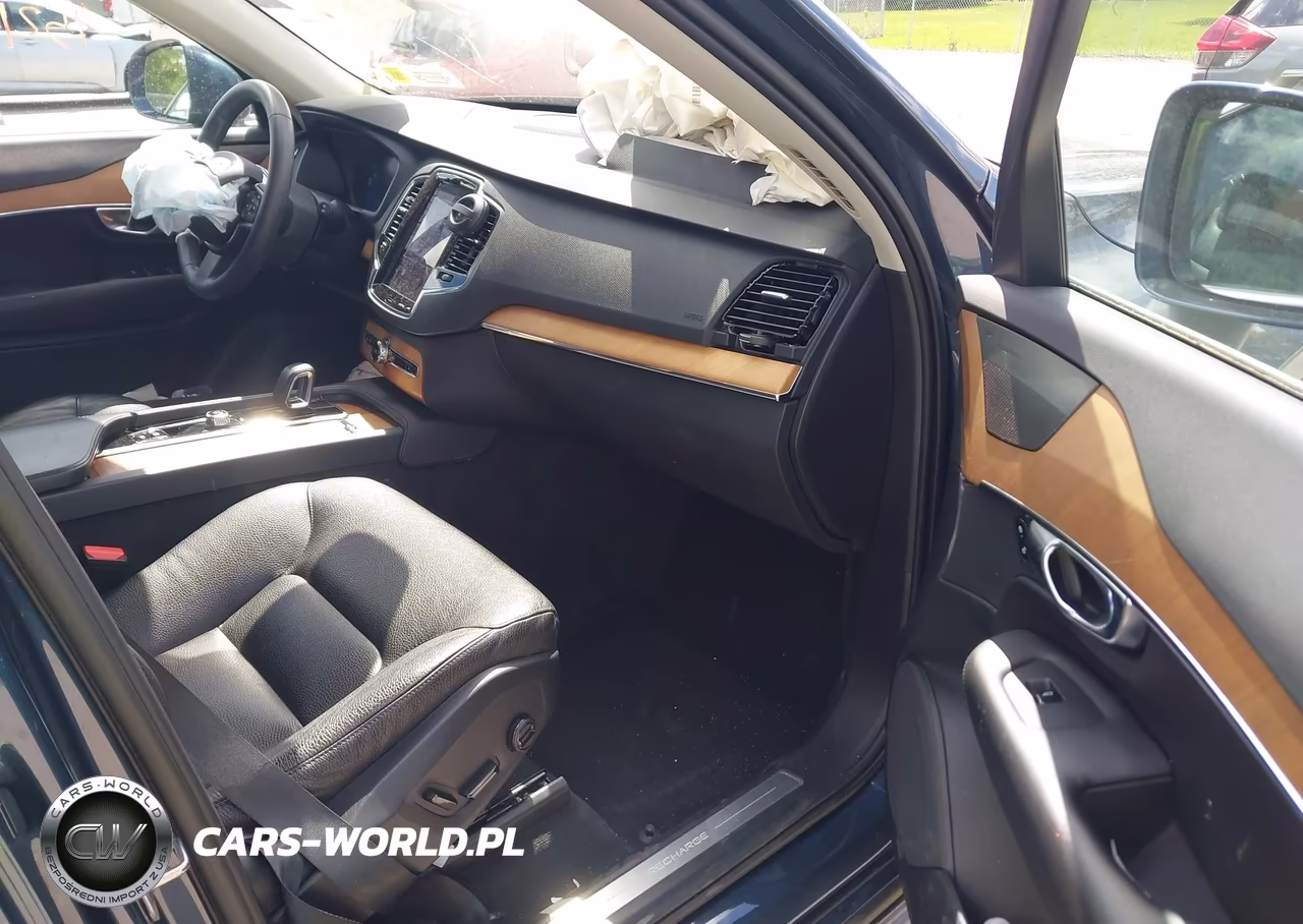 2023 Volvo Xc90 Recharge Plug-In Hybrid T8 Plus Bright Theme 7-Seater VIN:YV4H60CN8P1948186 - 5