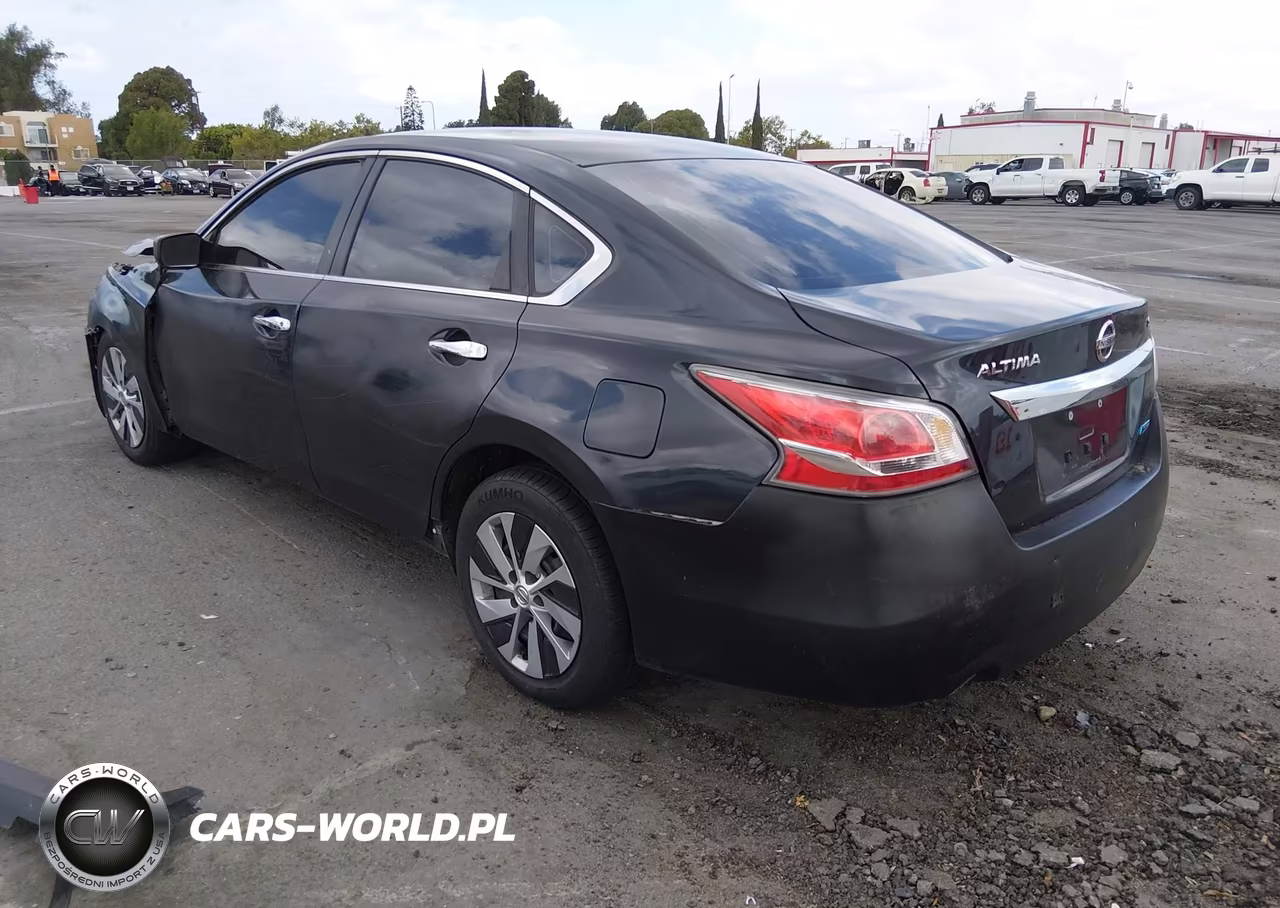 2014 Nissan Altima 2.5 S VIN:1N4AL3AP4EN230486 - 3