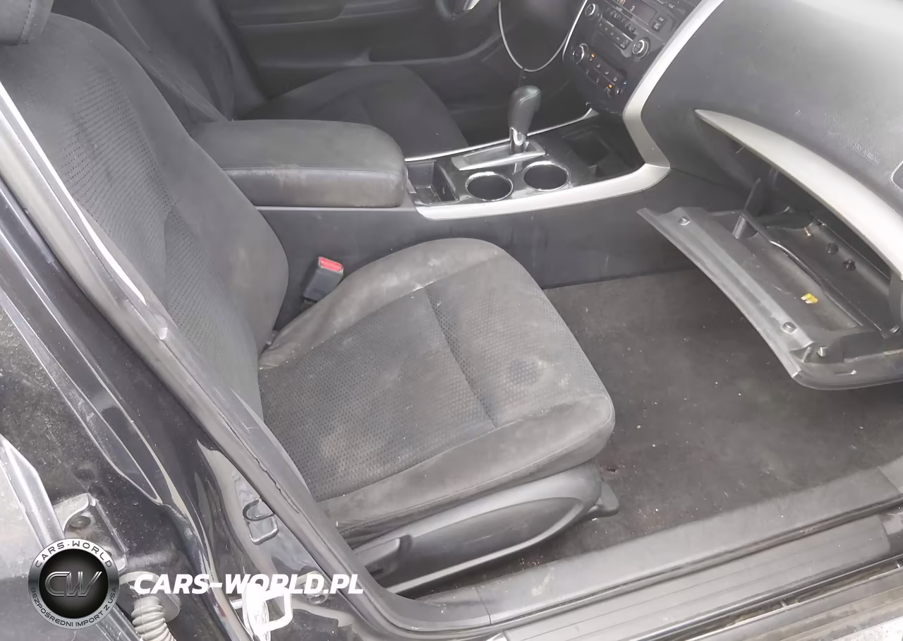 2014 Nissan Altima 2.5 S VIN:1N4AL3AP4EN230486 - 5