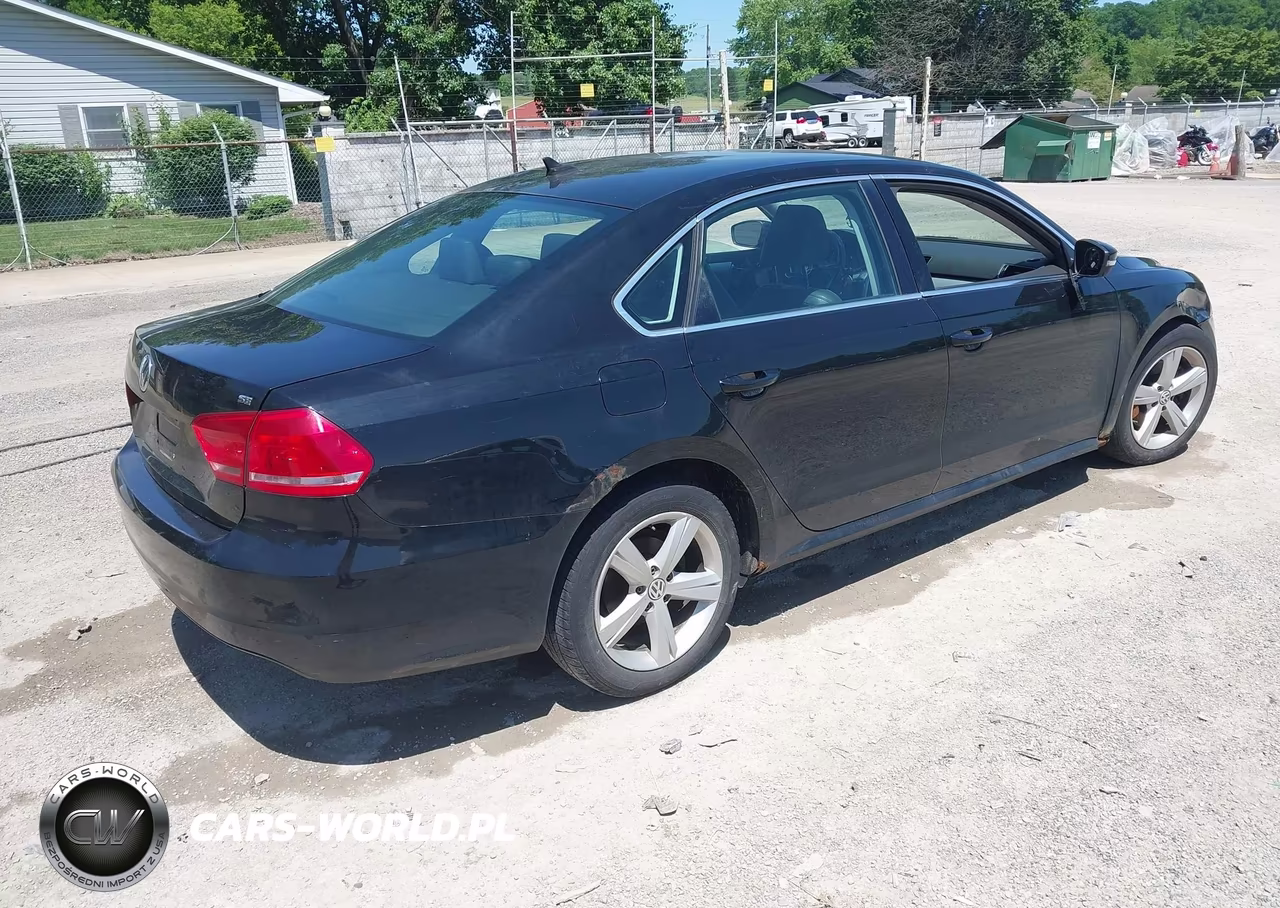 2013 Volkswagen Passat 2.5L Se VIN:1VWBP7A38DC125920 - 4