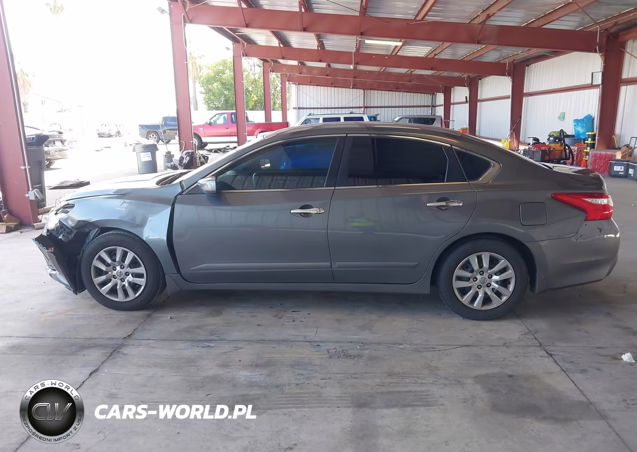 2017 Nissan Altima 2.5 S VIN:1N4AL3APXHN347705 - 14
