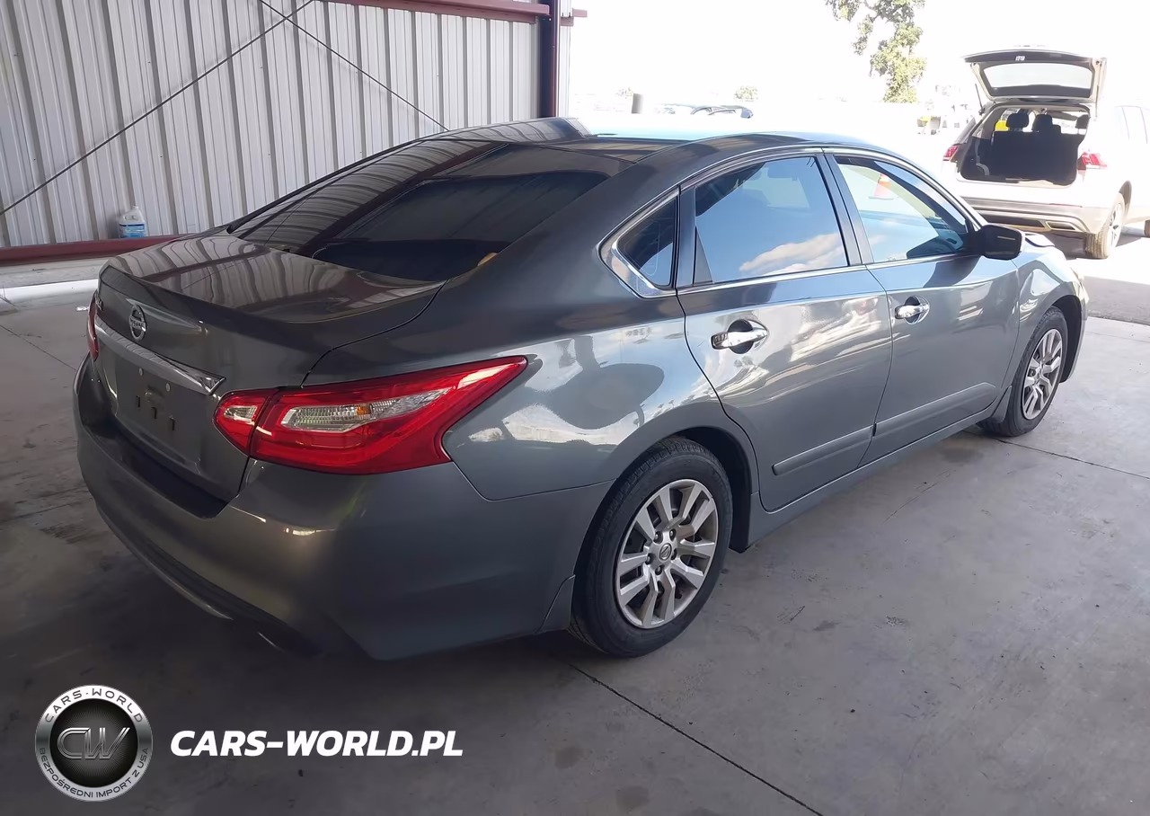2017 Nissan Altima 2.5 S VIN:1N4AL3APXHN347705 - 4