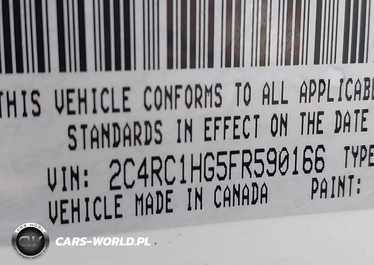 2015 Chrysler Town & Country S VIN:2C4RC1HG5FR590166 - 9