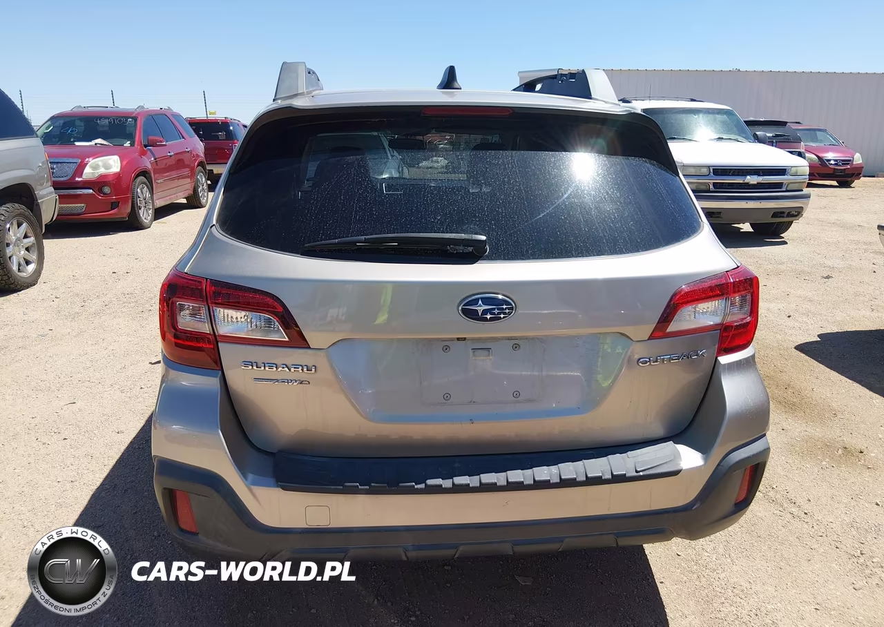 2018 Subaru Outback 2.5I Premium VIN:4S4BSACC4J3353609 - 16