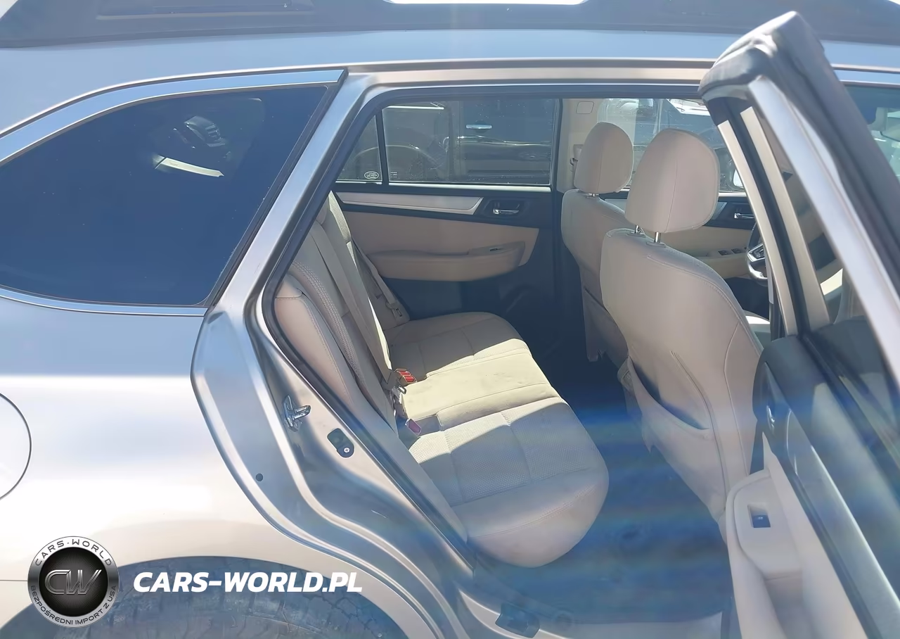 2018 Subaru Outback 2.5I Premium VIN:4S4BSACC4J3353609 - 8