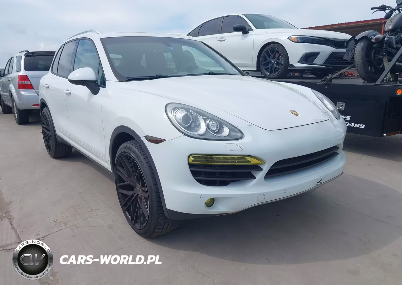 2014 Porsche Cayenne Diesel Platinum Edition