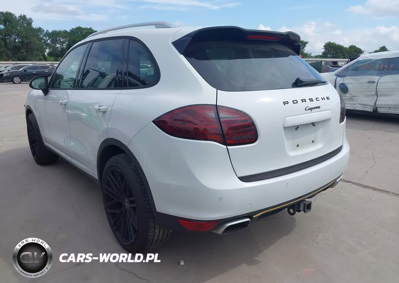 2014 Porsche Cayenne Diesel Platinum Edition VIN:WP1AF2A23ELA82504 - 3