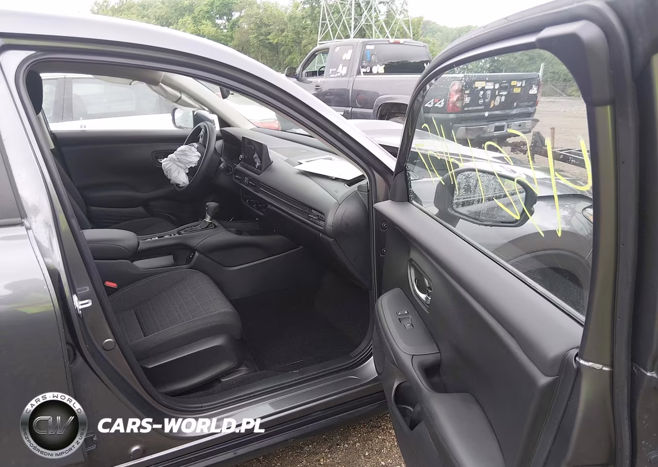 2025 Honda Hr-V Awd Lx VIN:3CZRZ2H35SM765772 - 5