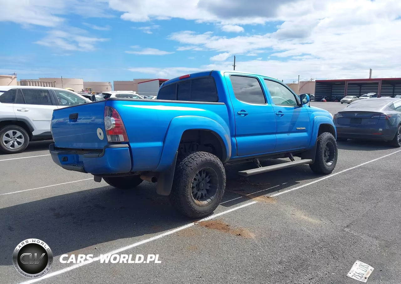 2011 Toyota Tacoma Prerunner V6 VIN:3TMJU4GN7BM116507 - 4