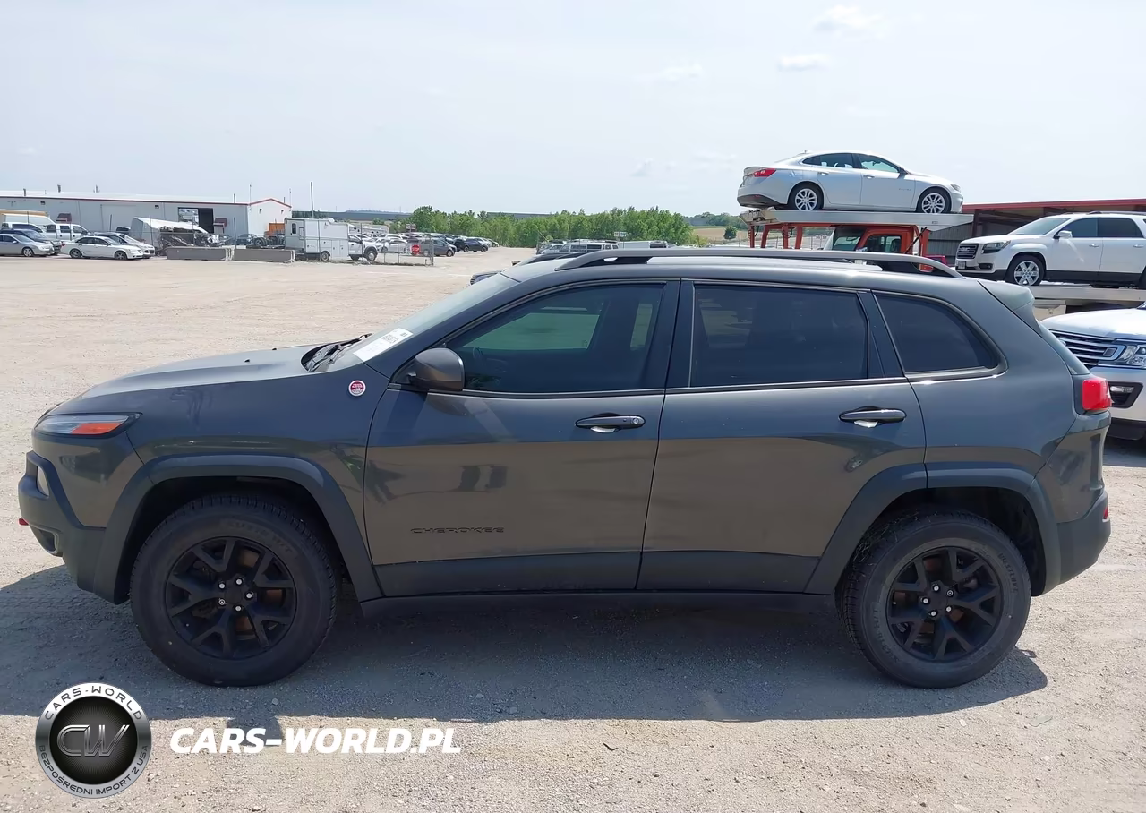 2015 Jeep Cherokee Trailhawk VIN:1C4PJMBB1FW626549 - 14