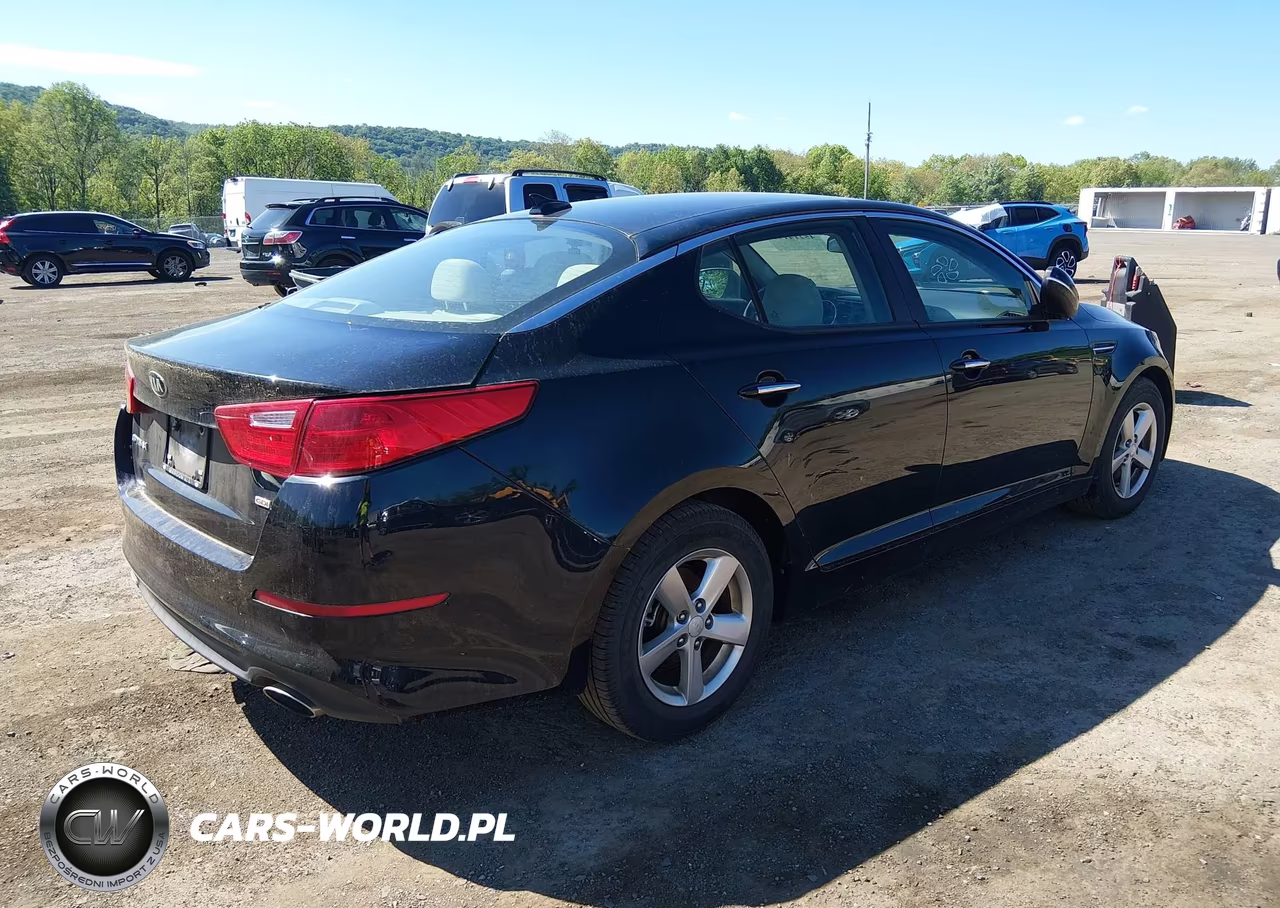 2015 Kia Optima Lx VIN:5XXGM4A76FG381849 - 4