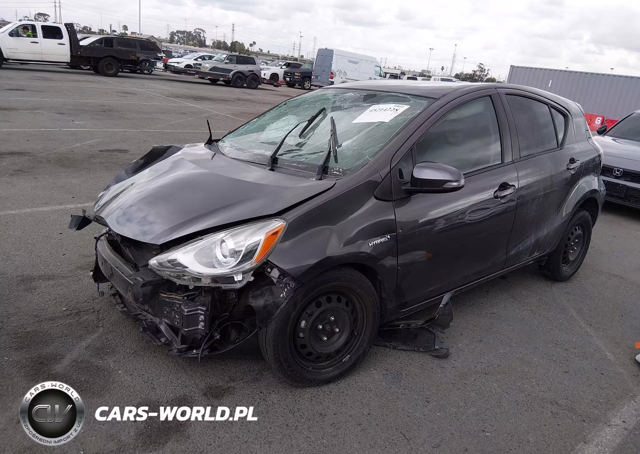 2016 Toyota Prius C One VIN:JTDKDTB39G1136573 - 2