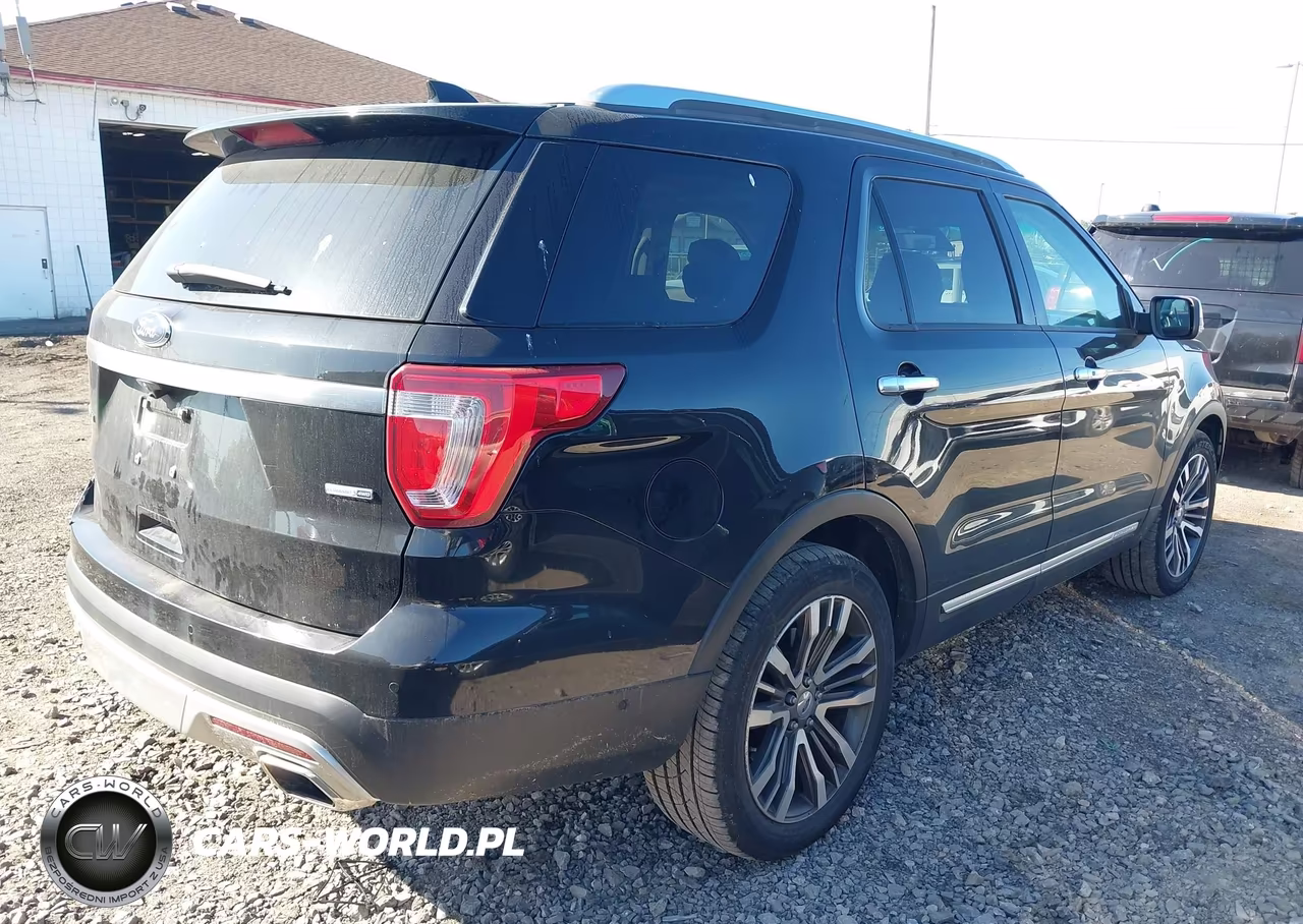 2016 Ford Explorer Platinum VIN:1FM5K8HT7GGB85075 - 4
