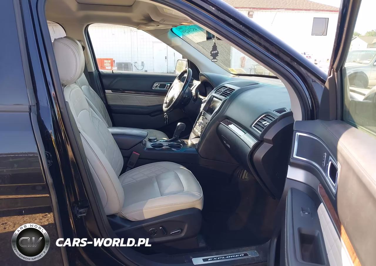 2016 Ford Explorer Platinum VIN:1FM5K8HT7GGB85075 - 5