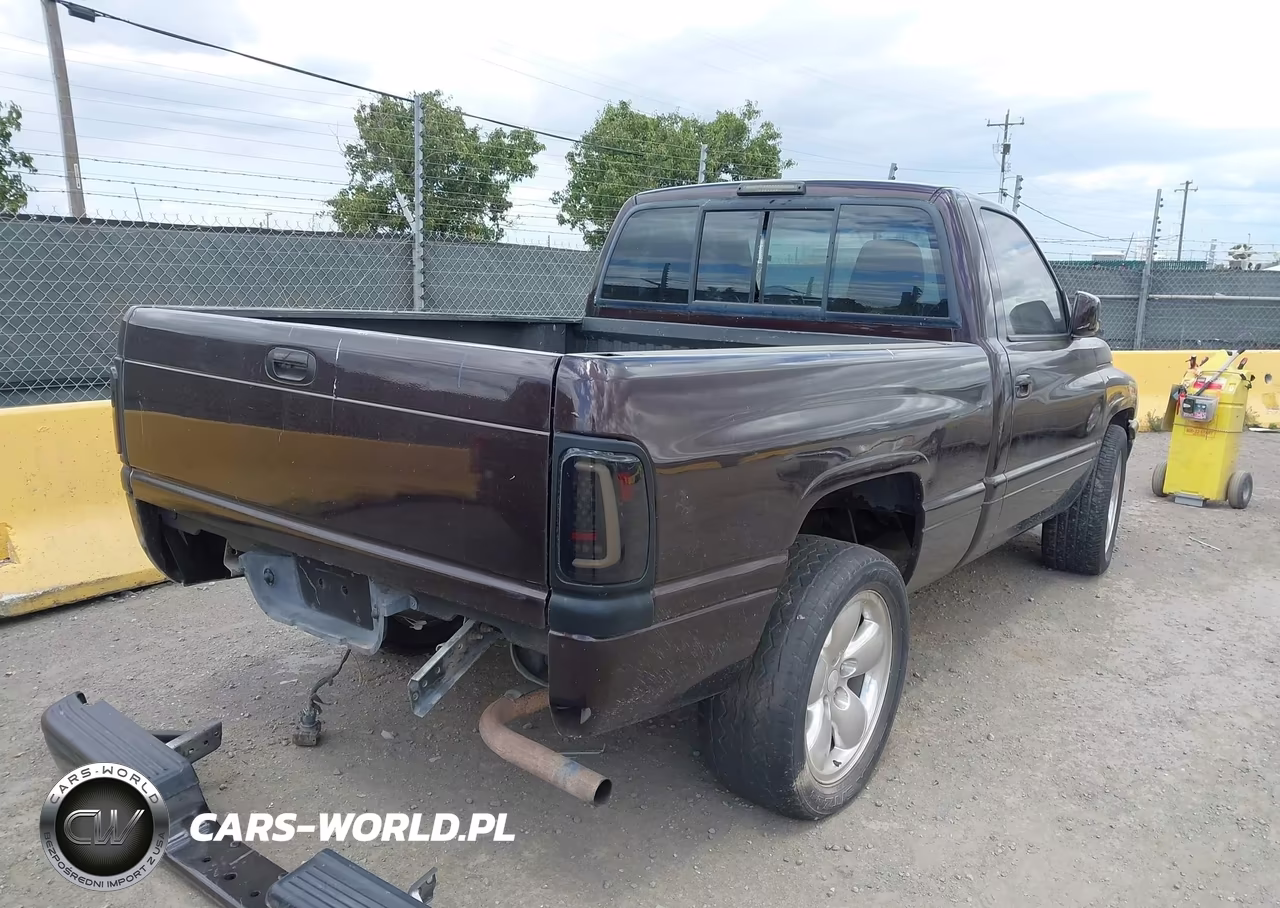 1996 Dodge Ram 1500 VIN:1B7HC16Y9TS582220 - 4