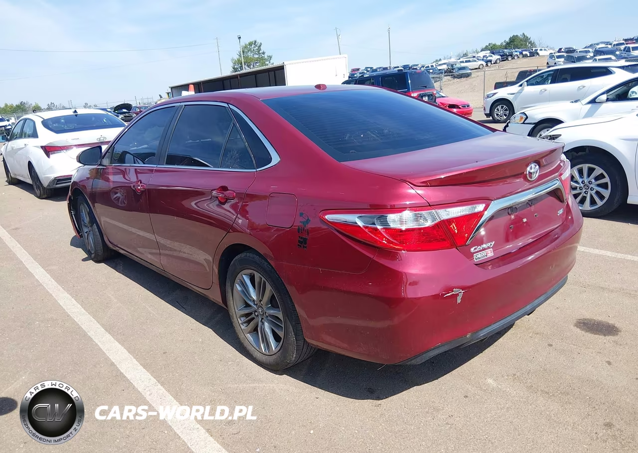 2017 Toyota Camry Se VIN:4T1BF1FKXHU684075 - 3