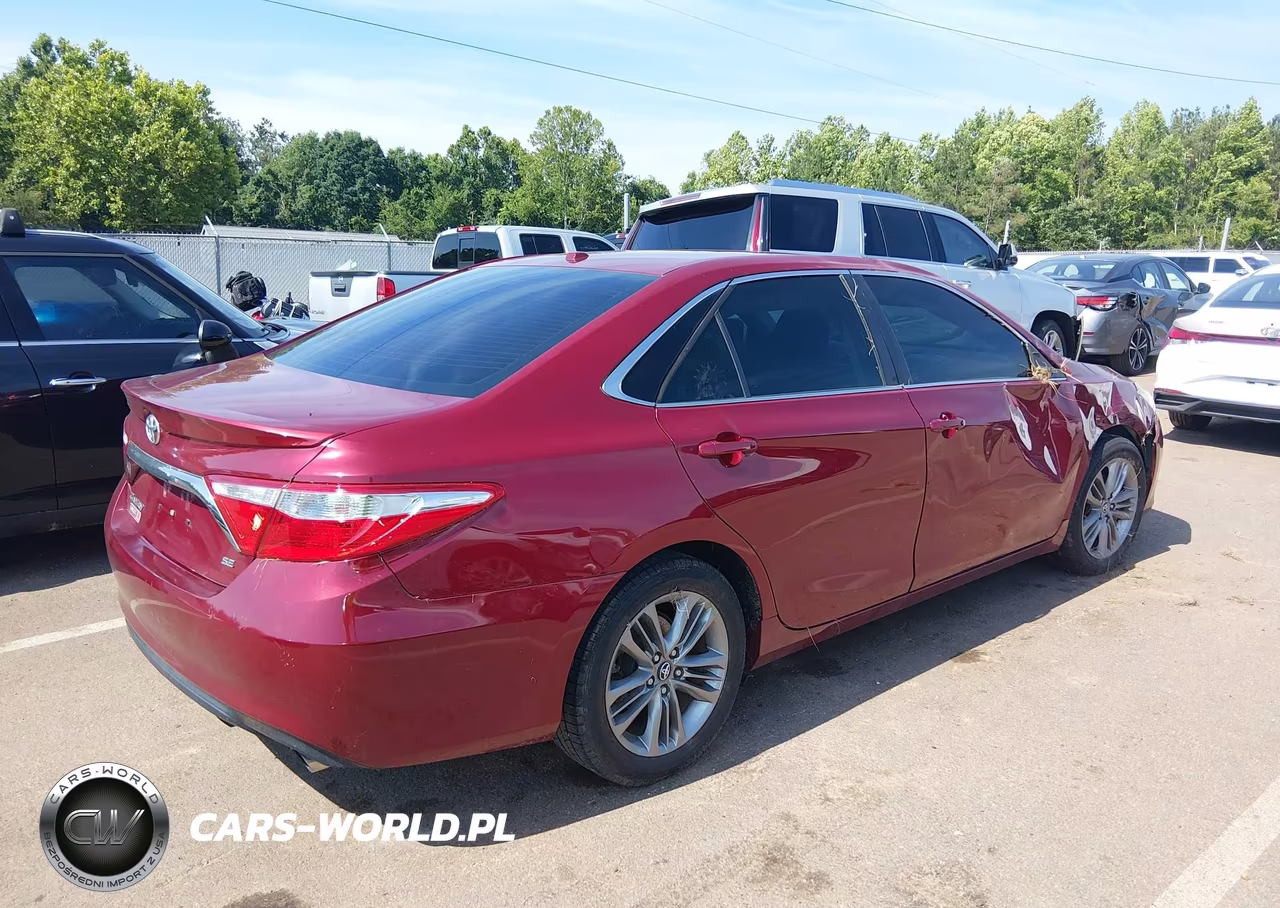 2017 Toyota Camry Se VIN:4T1BF1FKXHU684075 - 4