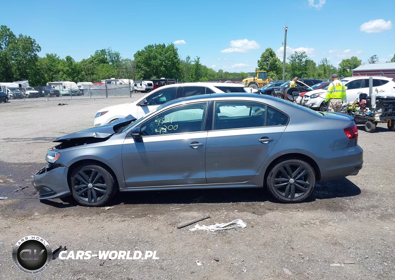 2018 Volkswagen Jetta 1.8T Se Sport VIN:3VWD17AJXJM208364 - 14