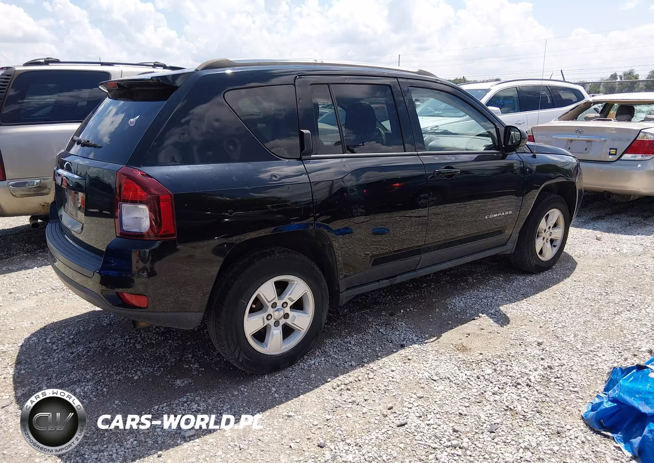 2014 Jeep Compass Sport VIN:1C4NJCBA6ED882155 - 4