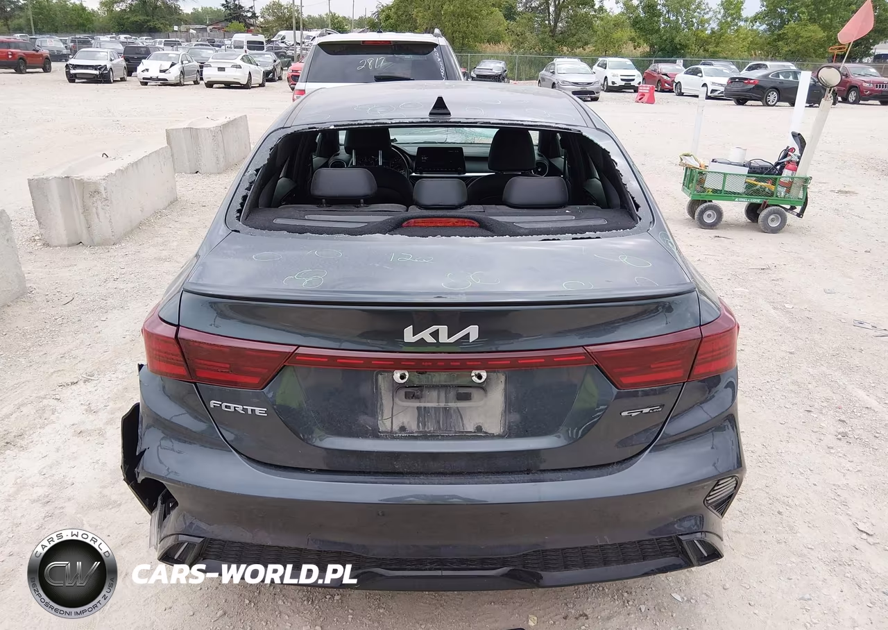2024 Kia Forte Gt-Line VIN:3KPF54AD7RE833030 - 16