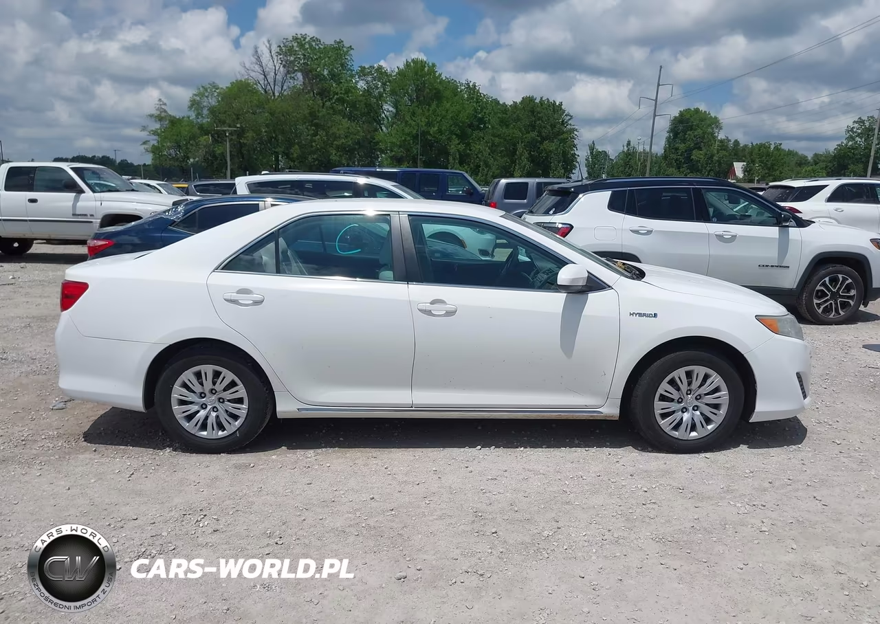 2013 Toyota Camry Hybrid Le VIN:4T1BD1FK5DU096536 - 13
