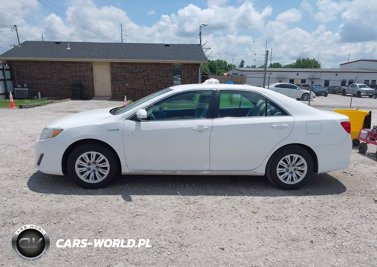 2013 Toyota Camry Hybrid Le VIN:4T1BD1FK5DU096536 - 14