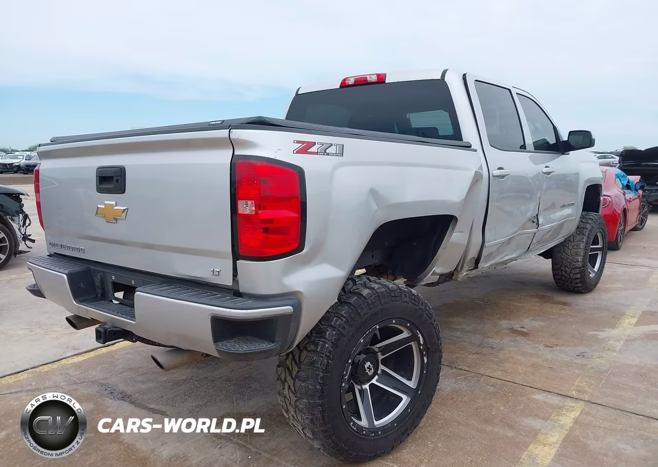 2018 Chevrolet Silverado 1500 2Lt VIN:3GCUKREC9JG265600 - 4