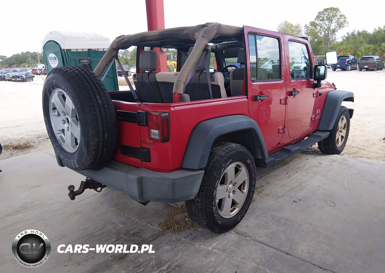 2007 Jeep Wrangler Unlimited X VIN:1J4GA39157L153971 - 4