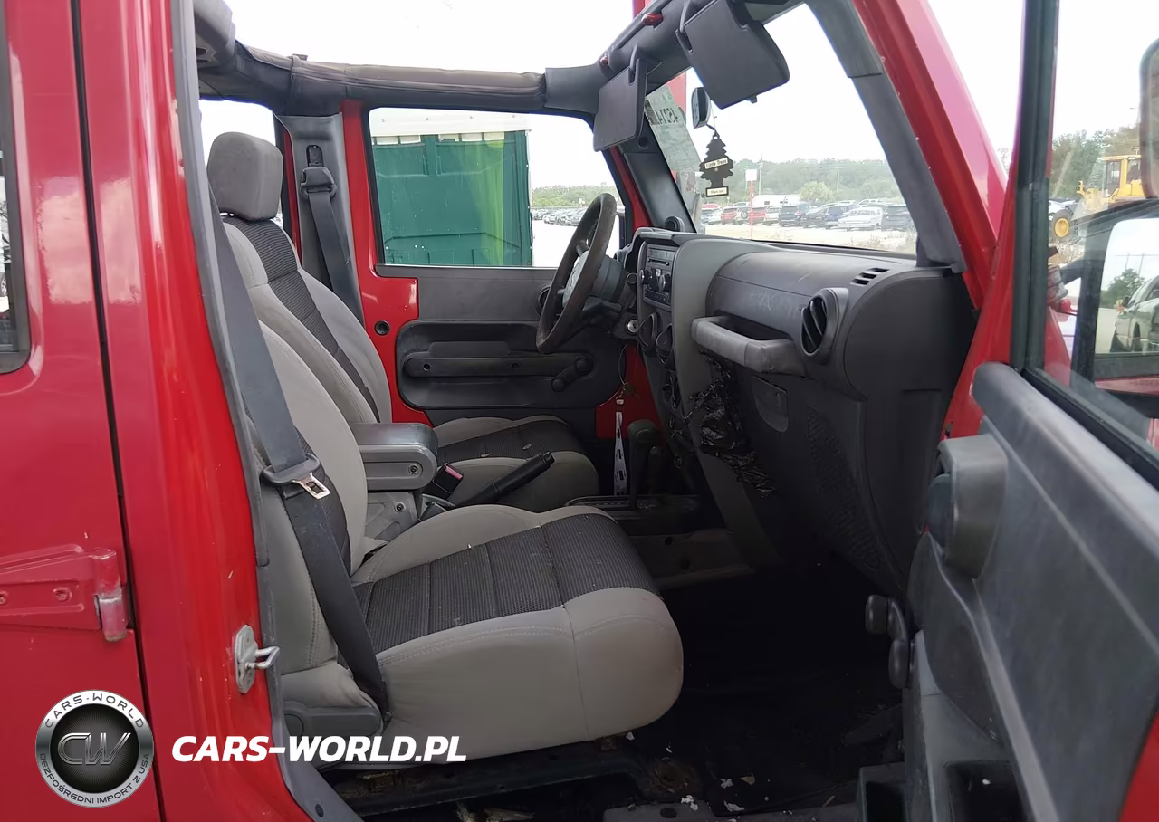 2007 Jeep Wrangler Unlimited X VIN:1J4GA39157L153971 - 5