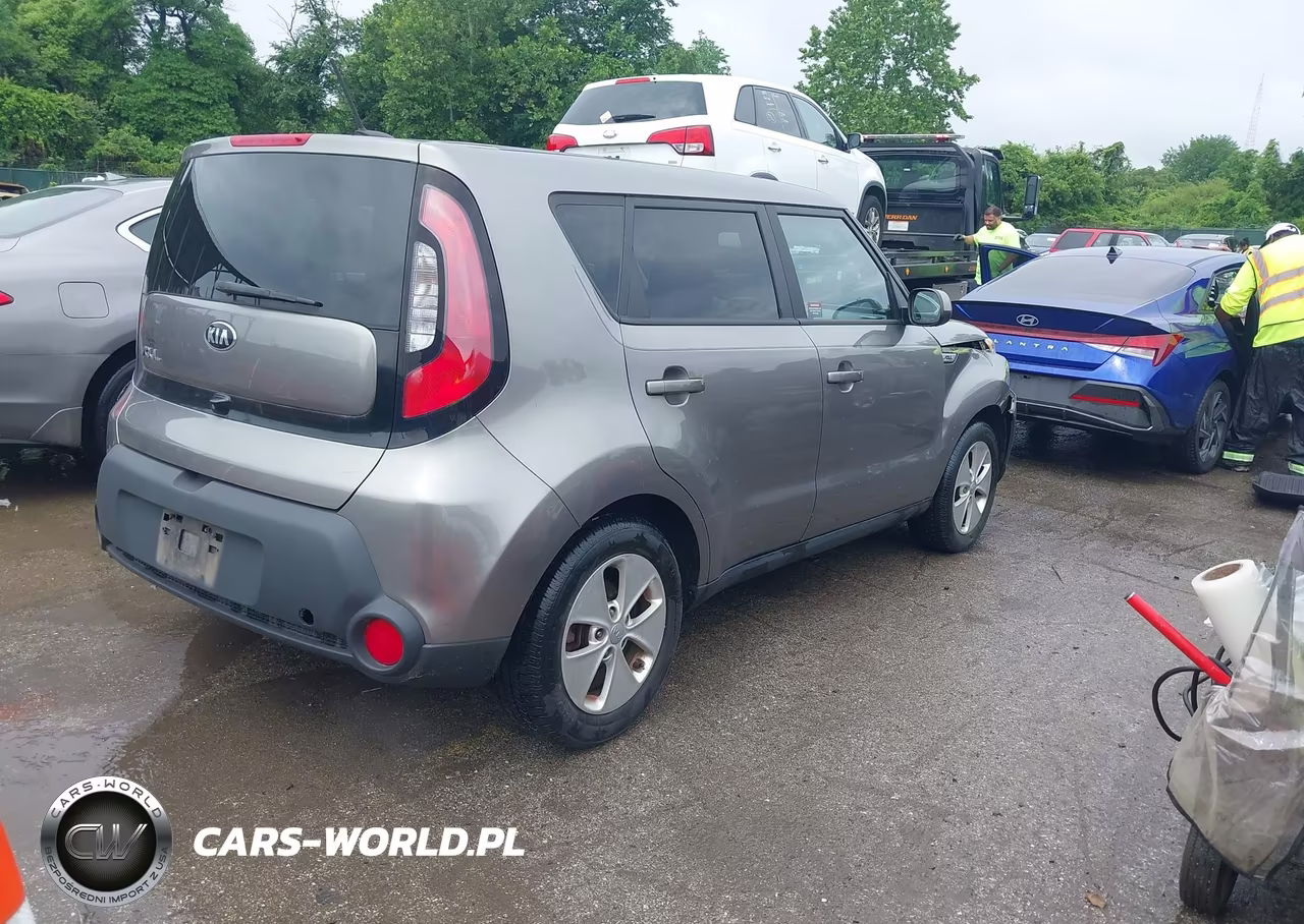 2015 Kia Soul VIN:KNDJN2A26F7232913 - 4