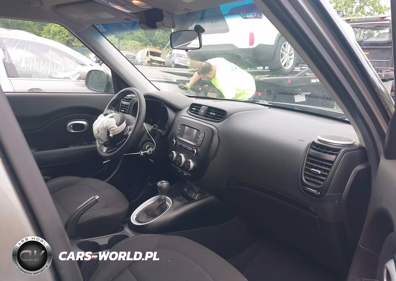 2015 Kia Soul VIN:KNDJN2A26F7232913 - 5