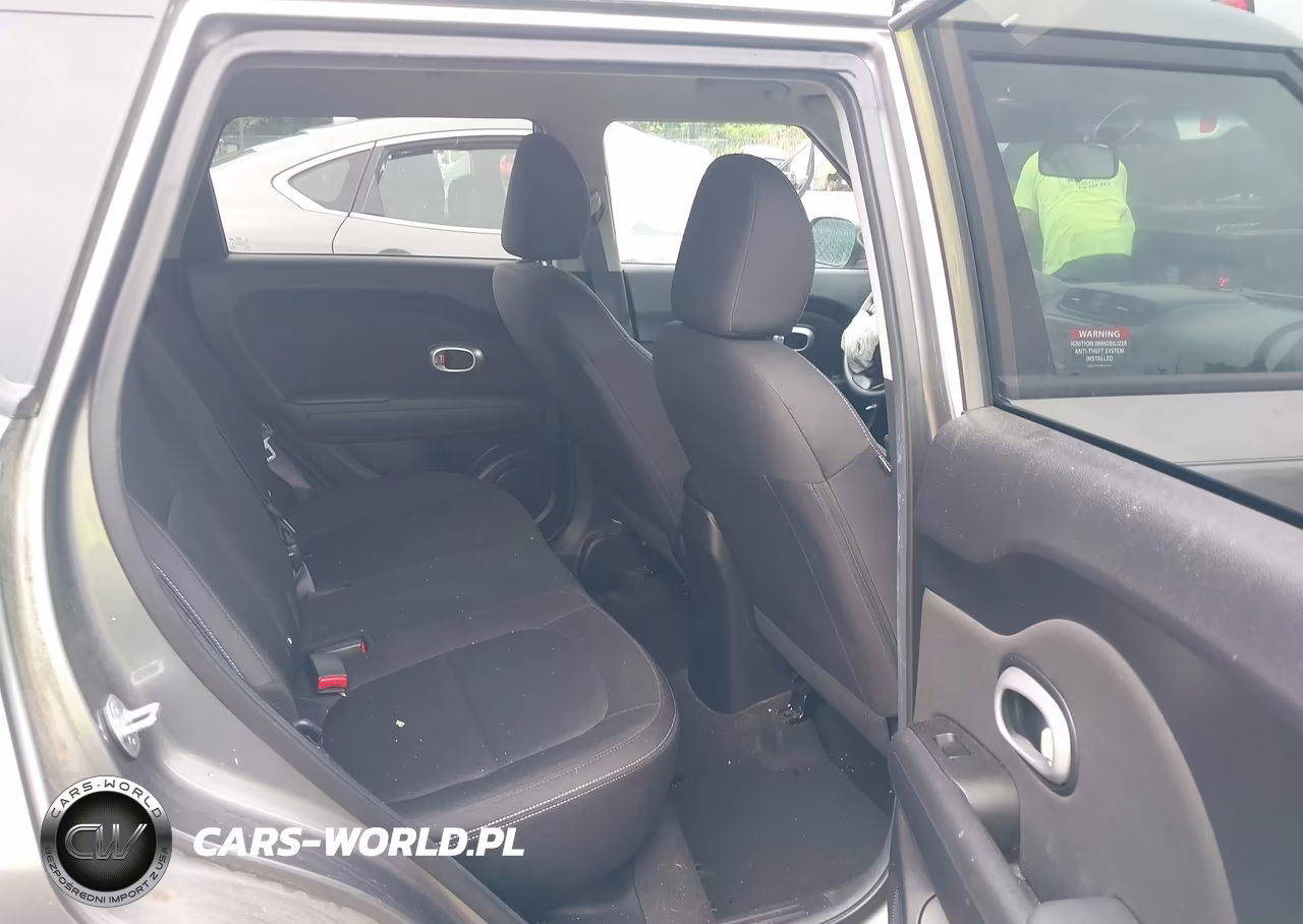 2015 Kia Soul VIN:KNDJN2A26F7232913 - 8