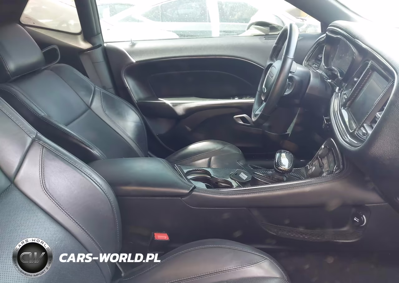 2017 Dodge Challenger Sxt Plus VIN:2C3CDZAG7HH509161 - 5