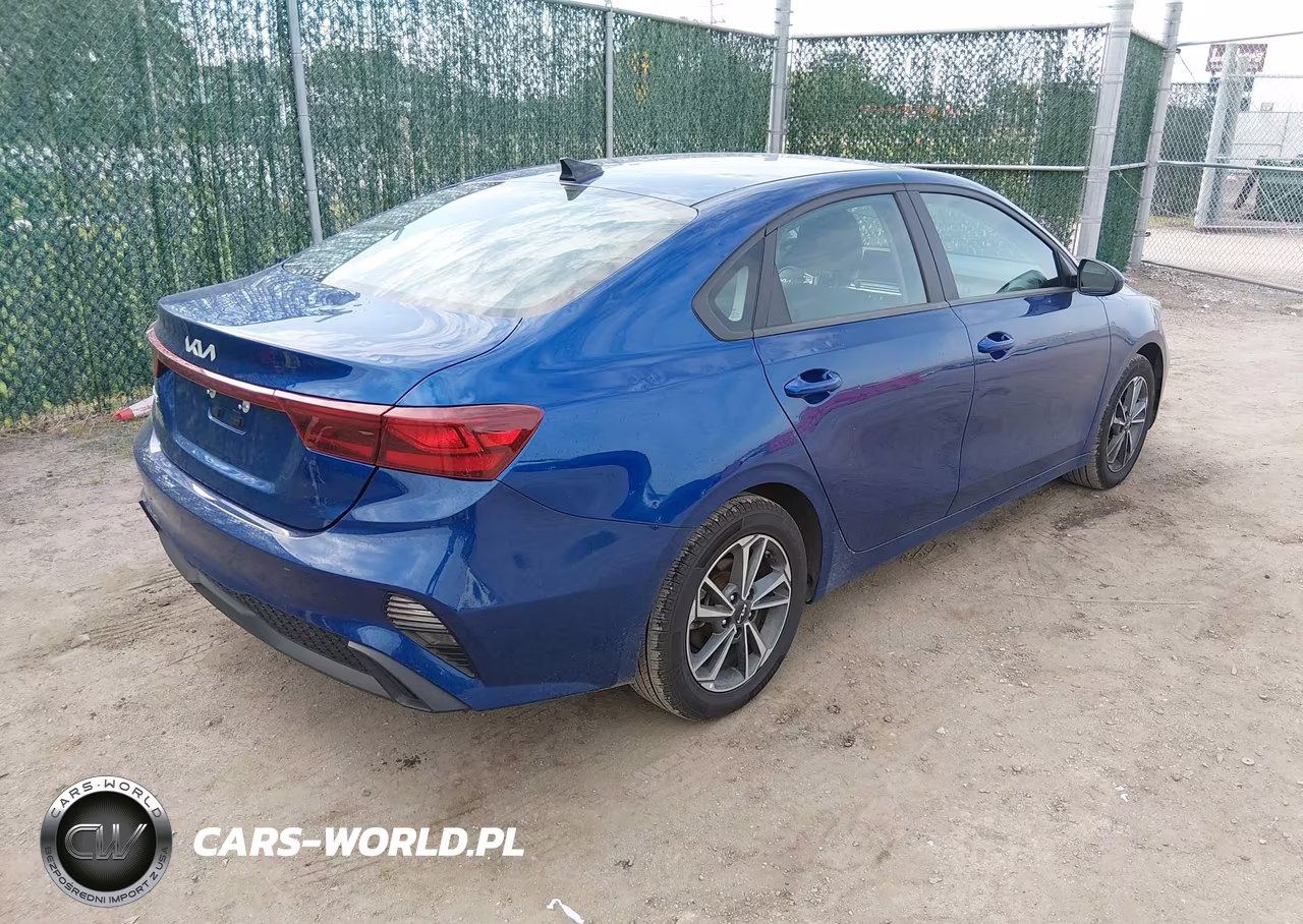 2024 Kia Forte Lxs VIN:3KPF24AD5RE735705 - 4