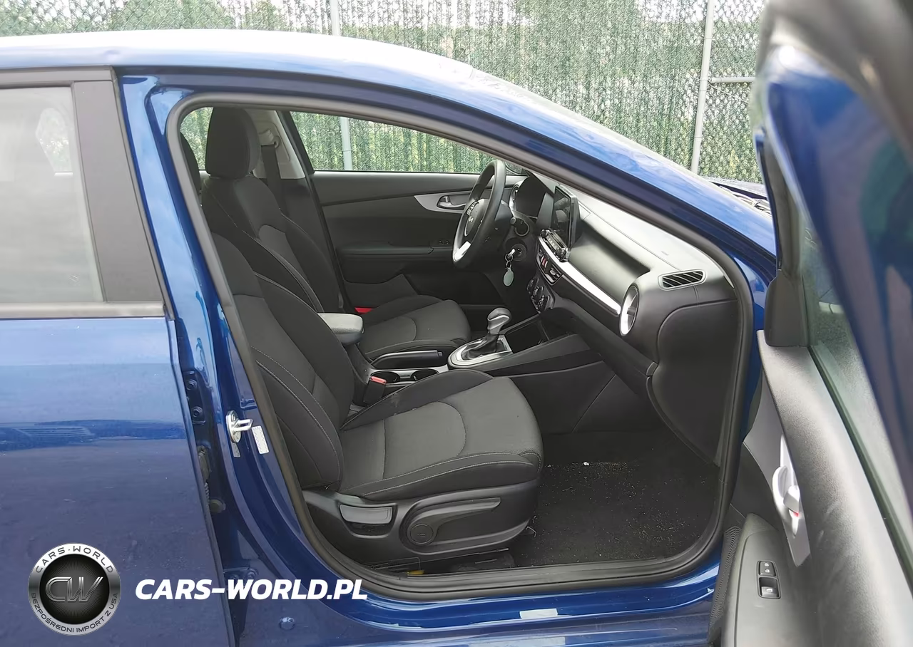 2024 Kia Forte Lxs VIN:3KPF24AD5RE735705 - 5