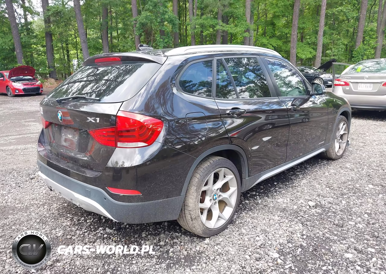 2015 BMW X1 xDrive28I VIN:WBAVL1C56FVY35796 - 4