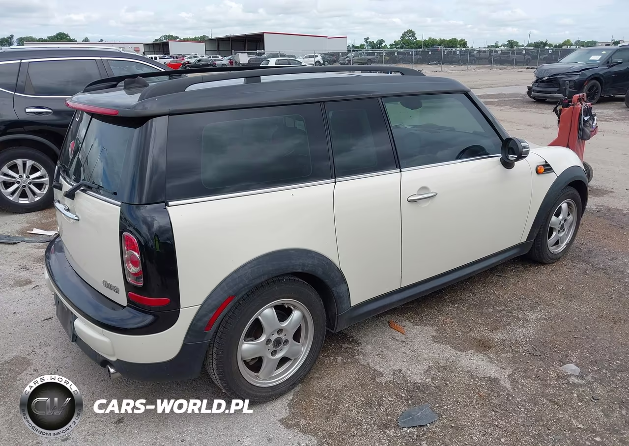 2011 Mini Cooper Clubman VIN:WMWZF3C58BT188456 - 4