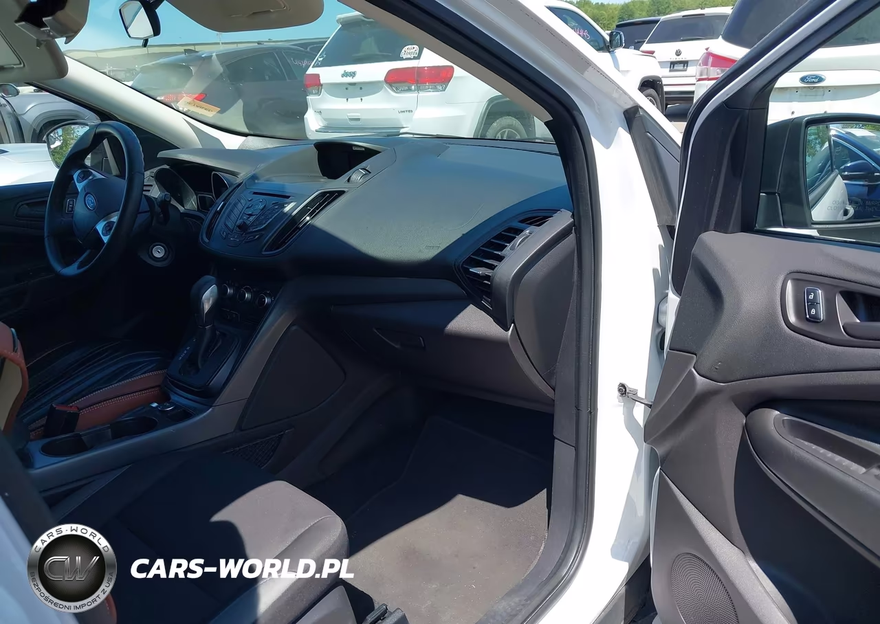 2016 Ford Escape S VIN:1FMCU0F71GUC11955 - 5
