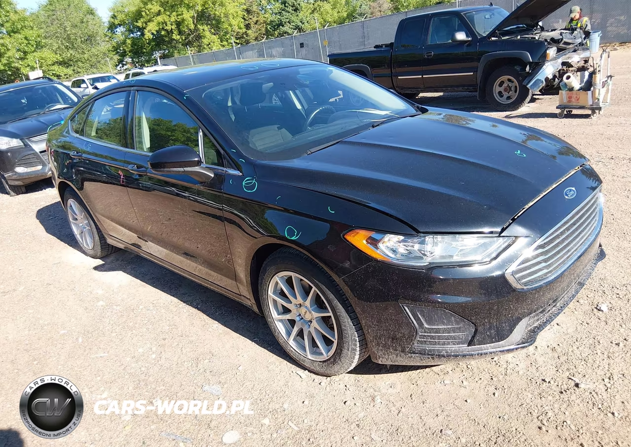 2019 Ford Fusion Se – zdjęcie 1 z 18