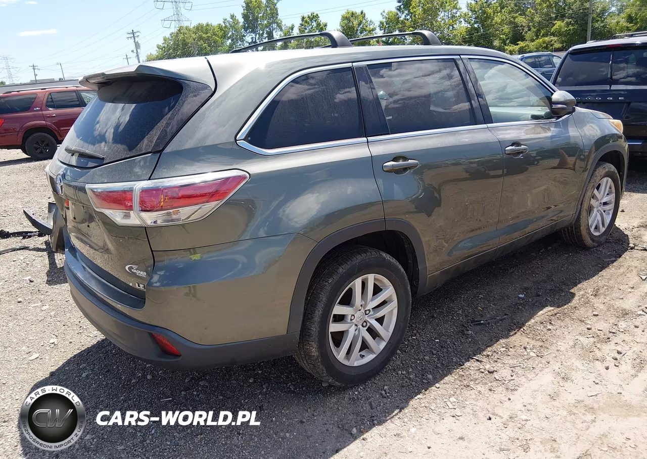 2015 Toyota Highlander Le VIN:5TDZARFH3FS013501 - 4