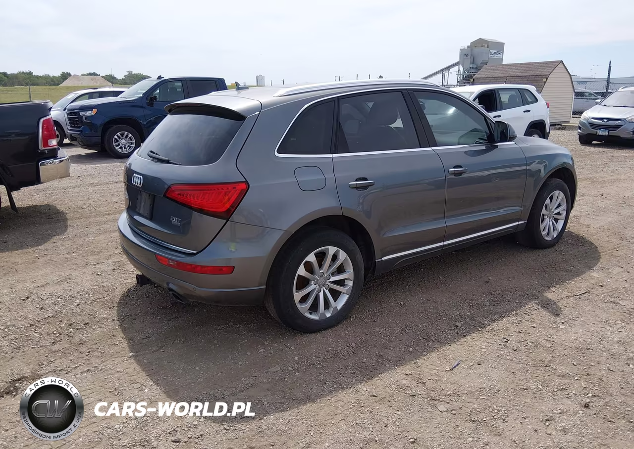 2016 Audi Q5 2.0T Premium VIN:WA1L2AFP0GA020944 - 4