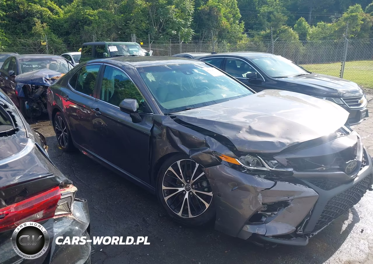 2018 Toyota Camry Se VIN:4T1B11HK7JU657949 - 13