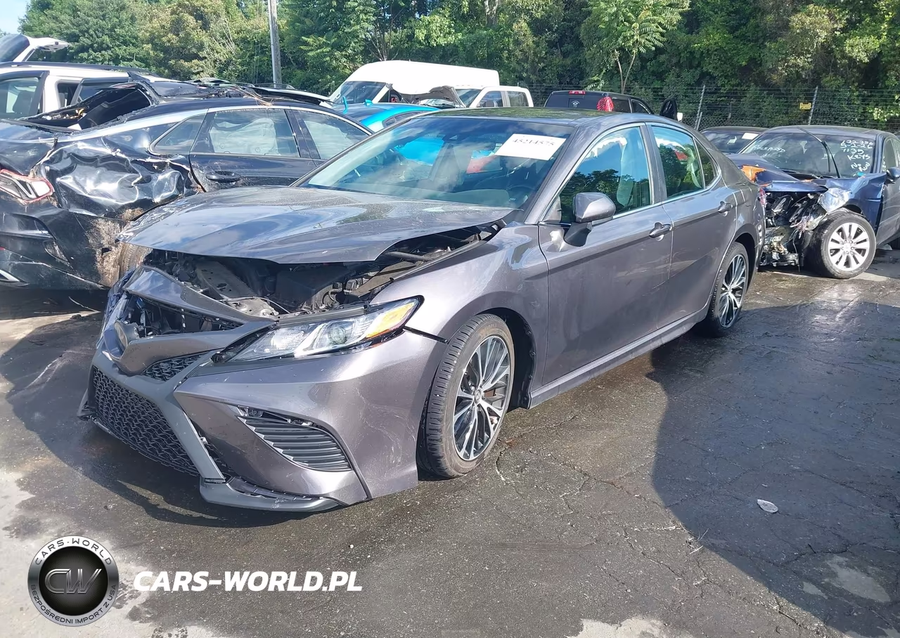 2018 Toyota Camry Se VIN:4T1B11HK7JU657949 - 2