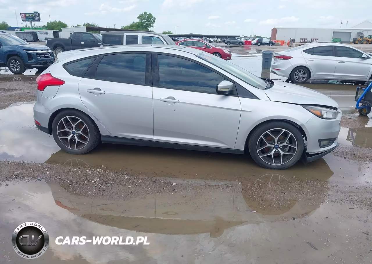 2018 Ford Focus Sel VIN:1FADP3M24JL244024 - 13