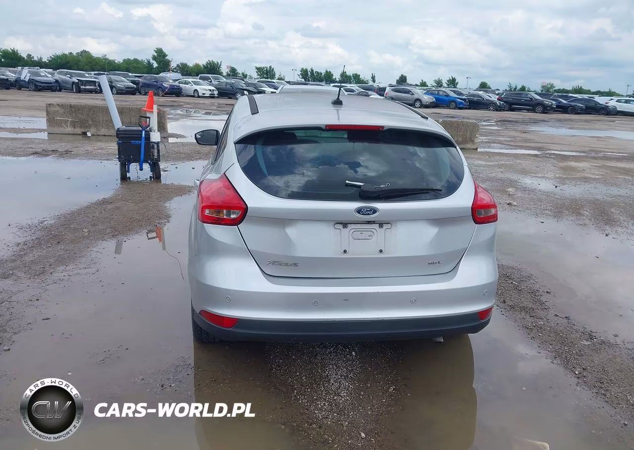2018 Ford Focus Sel VIN:1FADP3M24JL244024 - 16